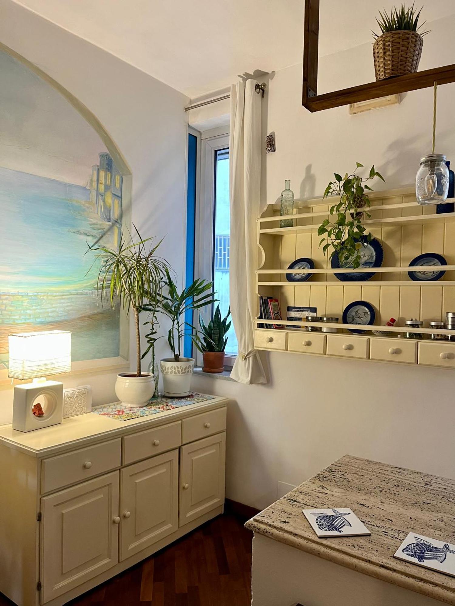 Casa Vacanze Seahorse Salerno Esterno foto